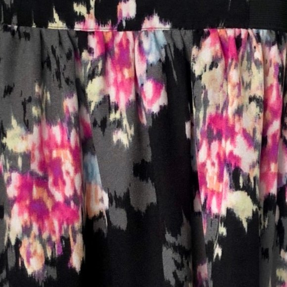 JOE B FLORAL MINI SKIRT SIZE SMALL - Picture 4 of 5